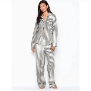 Victoria’s Secret PJ Set XS